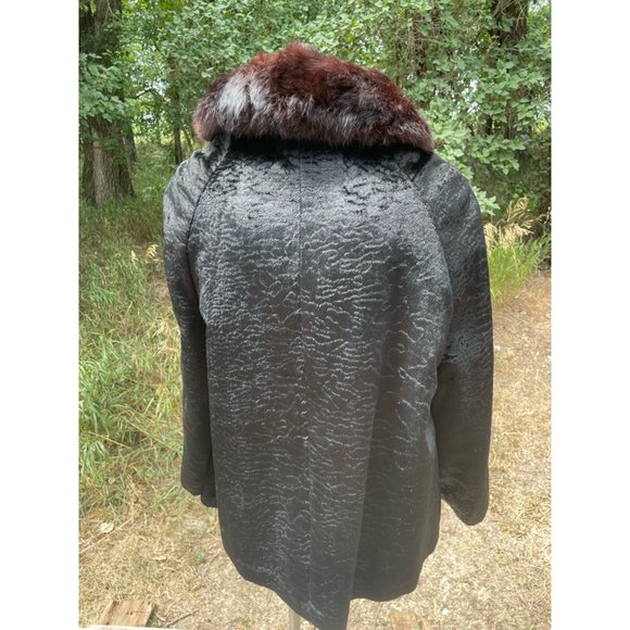 Vintage Black Crushed Velvet Coat With Fur Collar - Picture 2 of 16